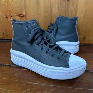 Converse CTAS Move Hi Platform Leather Sneakers Women's Sz 9
